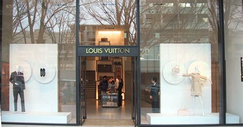 did louis vuitton sponsor human zoos|Louis Vuitton zoos history.